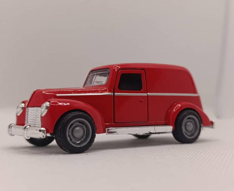 ماشین فلزی طرح فورد کلاسیک