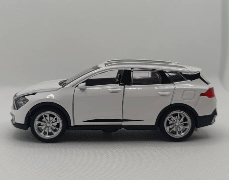 ماشین فلزی عقب کش قدرتی طرح کیا اسپورتیج جدید با قابلیت روشن شدن چراغ ها