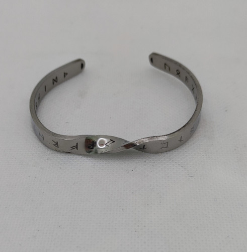 بنگل مردانه طرح دار فلزی رنگ نقره ای