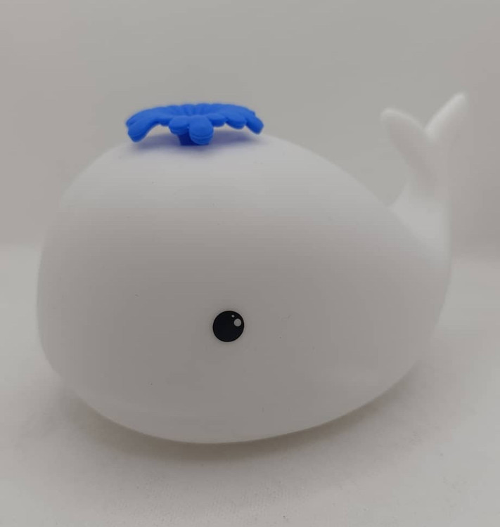 چراغ خواب فانتزی سیلیکونی طرح نهنگ با قابلیت شارژ و تغییر رنگ نور