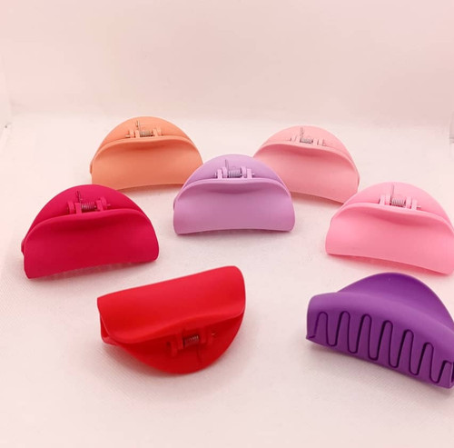 گیره کلیپسی با رنگ های مات مدل مینیمال