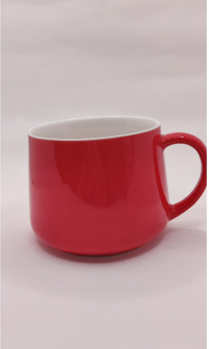 ماگ سرامیکی دسته دار قرمز با فیگور بابانوئل داخل ماگ