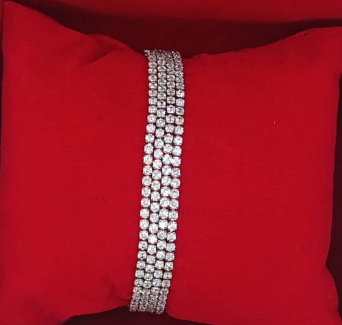 دستبند فول نگین چهار ردیفه رنگ ثابت مناسب بانوان