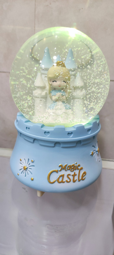 گوی کریستالی موزیکال پمپاژی Magic Castle سایز ۱۲ طرح سیندرلا و قلعه با قابلیت تغییر نور و تغییر آهنگ