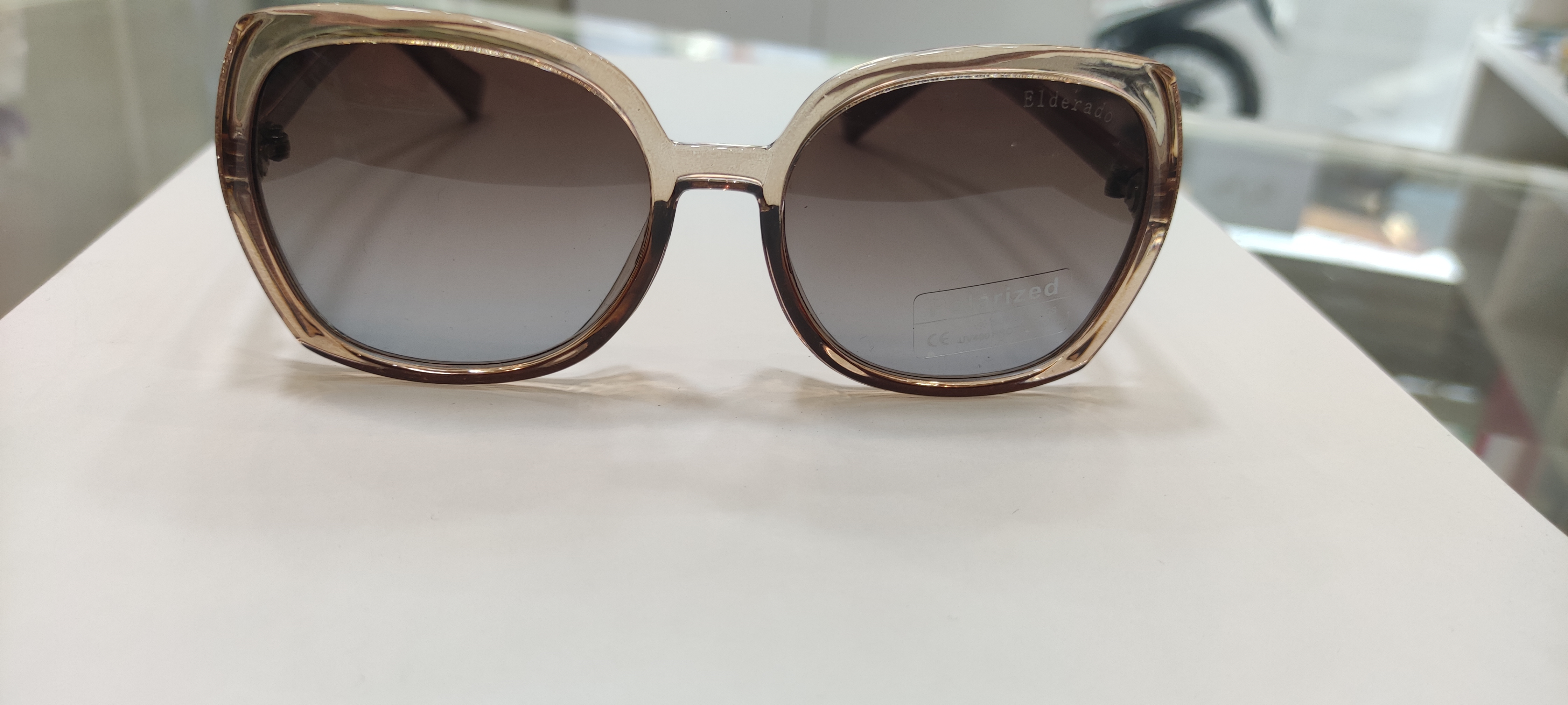 عینک آفتابی طرح elderado با uv400 و کیفیت ساخت بالا